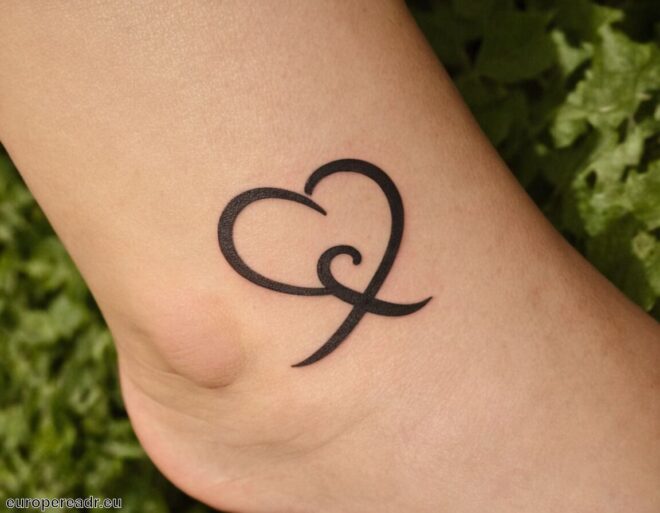 Komma Tattoo Bedeutung » Unendlichkeit und Fortsetzung