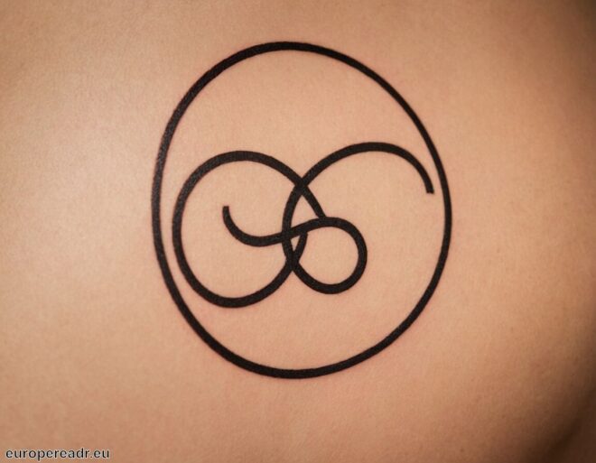 Kreis Tattoo Bedeutung » Unendlichkeit und Einheit